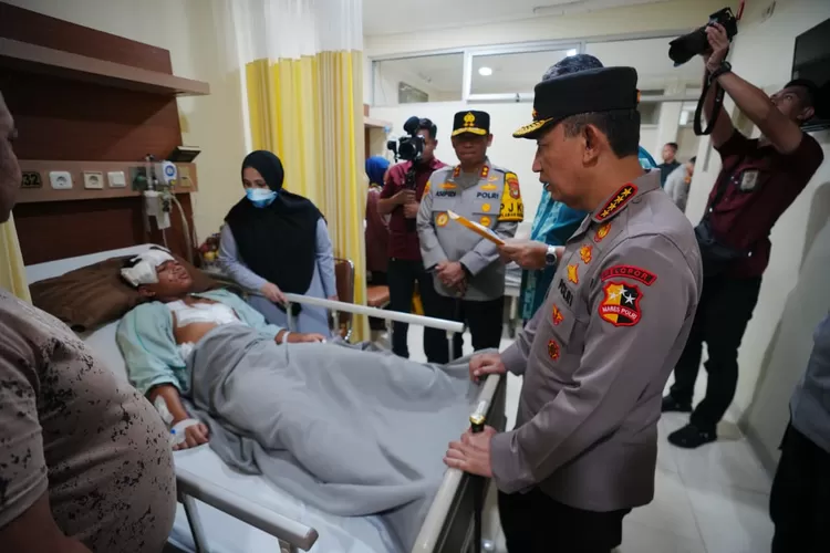 Korban yang diduga pelaku ledakan di SMAN 72 Jakarta masih mendapatkan perawatan intensif dan dijaga ketat oleh aparat (humas.polri.go.id)