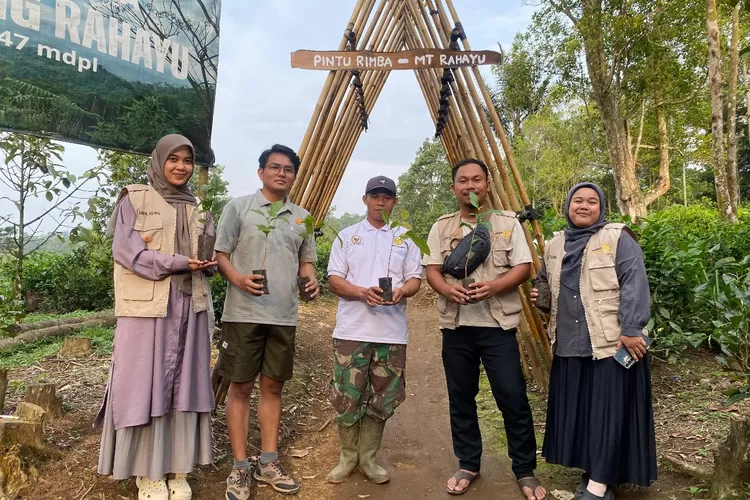 Komunitas Semua Senyum Indonesia bakal menggelar aksi penanaman pohon di Gunung Rahayu, Sabtu 29 November 2025 mendatang. (Foto: istimewa )