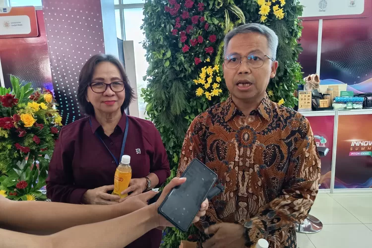 Kepala STP IPB University, Prof. Erika Budiarti Laconi saat menjelaskan peluncuran dua produk baru. 