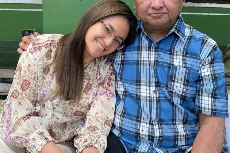 Marshanda kehilangan sosok ayahandanya, Irwan Yusuf meninggal dunia (Instagram/ @marshanda99)
