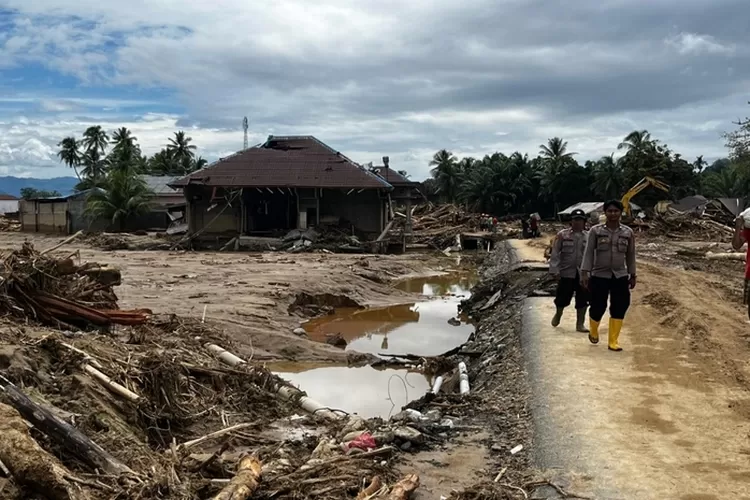 Berikut alasan banjir dan longsor Sumatera belum ditetapkan sebagai bencana nasional. (Jiddan : Metropolitan.id)