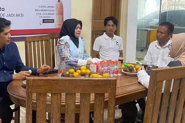 Bawaslu Purwakarta intensifkan pengawasan pemutakhiran data partai politik dengan mengunjungi langsung sekretariat partai. (Dok: Bawaslu)