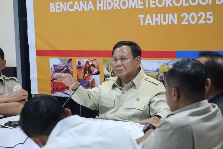 Presiden Prabowo instruksikan Mendagri untuk evaluasi dan pencopotan Bupati Aceh Selatan, Mirwan MS (Instagram/@sekretariat.kabinet)