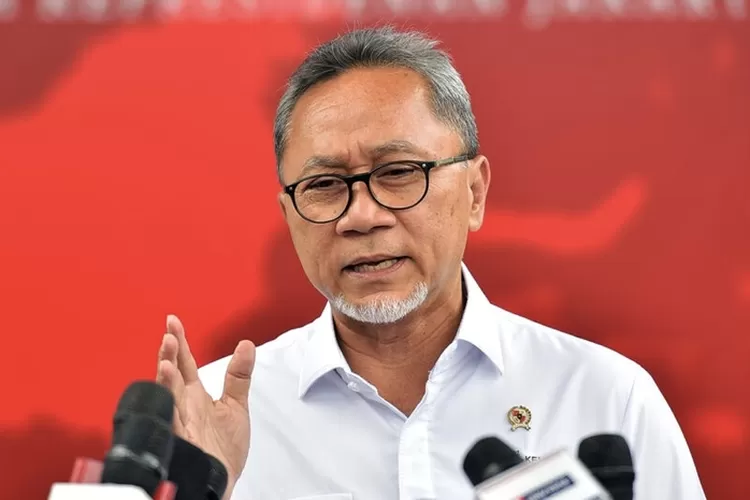 Pengamat mendesak DPR RI menelusuri kebijakan jajaran mantan Menteri Kehutanan termasuk Zulkifli Hasan buntut bencana yang tejadi di Sumatera. (Humas Setkab/Agung)