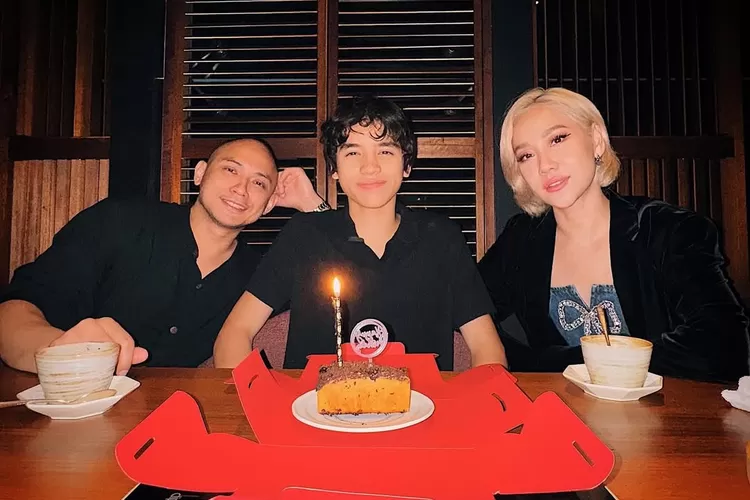 Rumah tangga BCL dan Tiko diisukan retak, namun ternyata madih harmonis dan mesra (Instagram @itsmebcl)