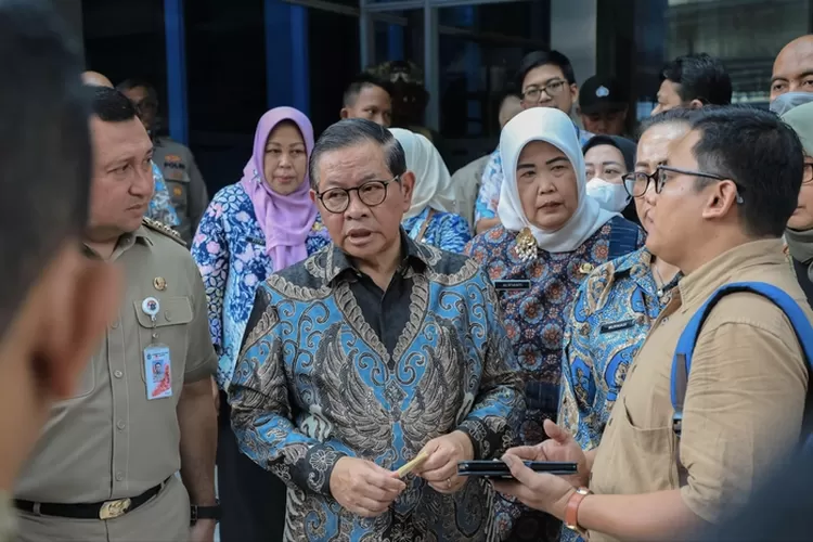Gubernur DKI Jakarta, Pramono Anung memastikan biaya perawatan 21 korban yang tertabrak mobil MBG di SD Kalibaru, Cilincing, Jakarta Utara, Kamis 11 Desember 2025 pagi akan ditanggung Pemprov. (Humas DKI Jakarta)