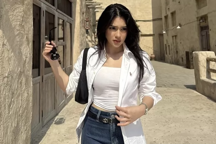 Davina Karamoy disebut jadi Rani versi real life. (Instagram : davinakaramoy)