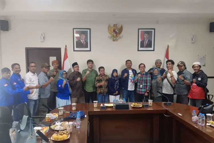 Foto bersama para pengurus PWI Kota Sukabumi bersama BPJS Ketenagakerjaan Cabang Sukabumi. 