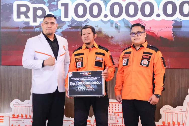 Kader PKS Kota Bogor menyalurkan bantuan Rp100 juta bagi para masyarakat korban bencana Sumatera yang ada di beberapa daerah (PKS)