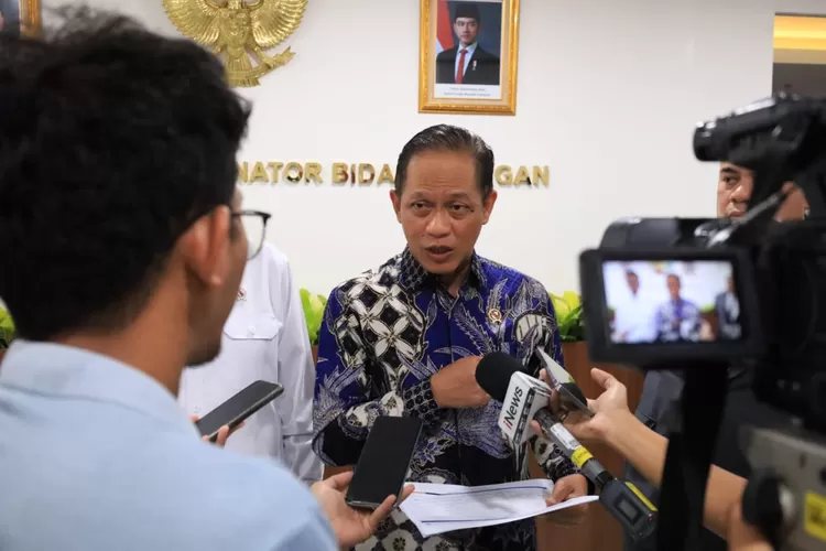 Menteri Lingkungan Hidup Hanif Faisol Nurofiq (IST)