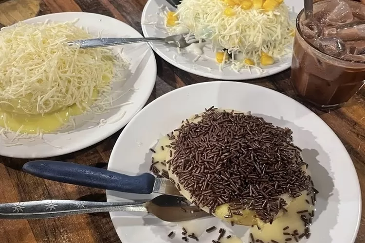 Salah satu rekomendasi warung surabi legendaris di Bandung yang patut dikunjungi yaitu Surabi Waroeng Setiabudhi. (Google Maps)