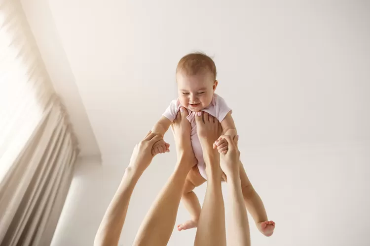 Fakta baru dari viralnya bayi yang diseret anjing di Malang (Freepik)