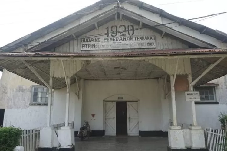 salah satu gudang tambakau Deli yang dibangun tahun 1920 (tangkapan layar laman @kebudayaanindonesia.net)