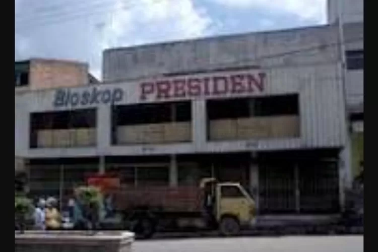 Bioskop Presiden, salah satu bioskop yang ada di Prabumulih (Dok)