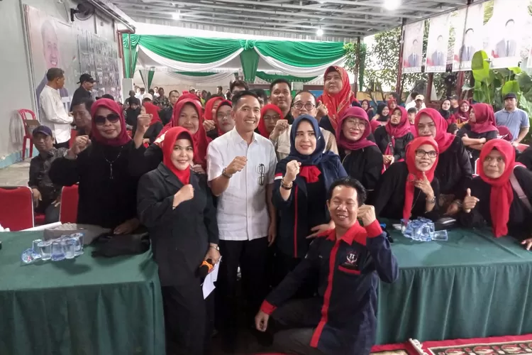 Bakal Calon Walikota Palembang Ratu Dewa saat menghadiri acara silaturahmi bersama K2PI (Yanti/KetikPos.com)