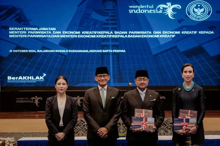 Serahterima Jabatan Menparekraf 