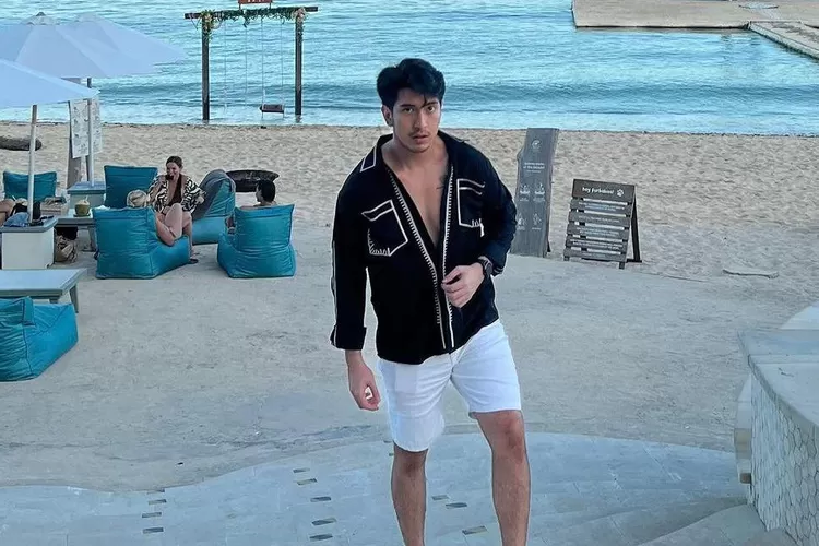 Lahir di Bekasi pada 19 Januari 2001, perjalanan hidup Derick mencerminkan kisah seorang pemuda visioner yang memadukan kreativitas dan kegigihan untuk meraih kesuksesan. (dok)