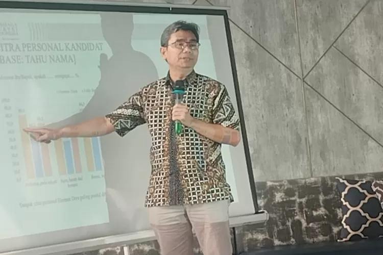 LSI merilis pasangan HDCU tetap unggul, sementara Matahati merilis data survei internal yang lembaganya tak jelas. (dok)