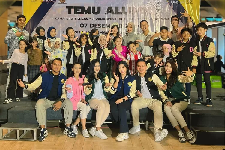 Pentas alumni merupakan salah satu agenda rutin yang dilaksanakan oleh Kahaf Brothers Indonesia 3 bulan sekali. Tujuan dari diadakannya temu alumni tersebut yaitu sebagai wadah para alumni berbagi pengalaman dan memberi motivasi bagi para (pentas) alumni maupun siswa Kahaf Brothers ini agar semakin  (dok)