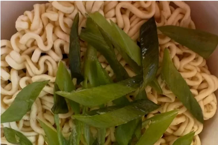 Pamyeon" dan "Geumandu": Cara Kreatif Warga Korea Rayakan Pemakzulan Presiden Yoon (https://www.instagram.com/share/p/BATqgQ9g61)