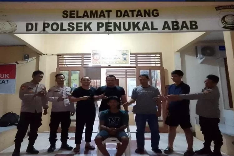 Pelaku yang diamankan adalah GP(18), warga Dusun I Desa Babat Kecamatan Penukal Kabupaten PALI.  (B4R/KetikPos.com)