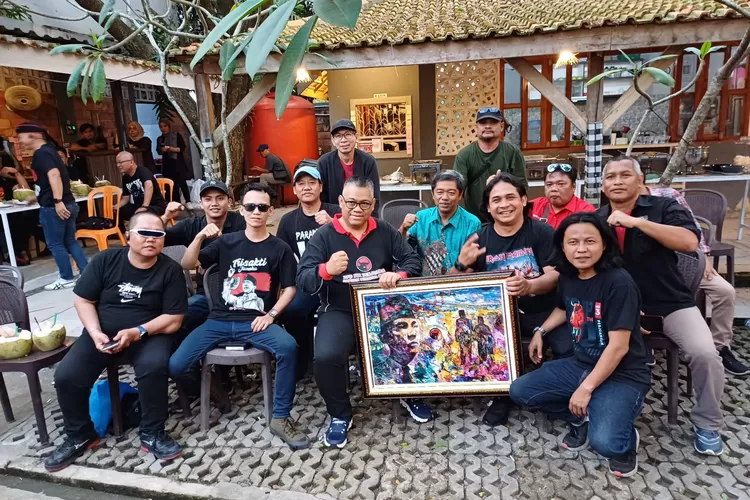 Foto bersama Anggota Fraksi PDI Perjuangan DPRD Kota Palembang Andreas Okdi Priantoro SE Ak SH  (Dok Ist/KetikPos.com)