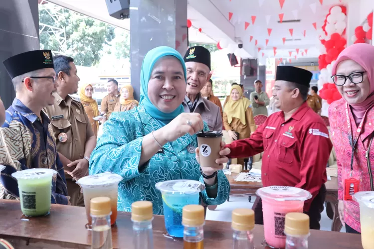 Launching Z Coffee berlangsung pada Senin (25/8/2025) di lobby belakang Kantor Wali Kota Palembang. Hadir Ketua TP PKK Kota Palembang, Dewi Sastrani, yang memberikan apresiasi atas langkah Baznas dalam mengelola zakat agar lebih produktif. (dok)