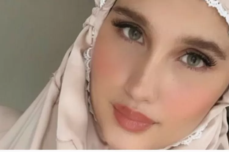 Cinta Laura komentari kondisi negara (Dok)