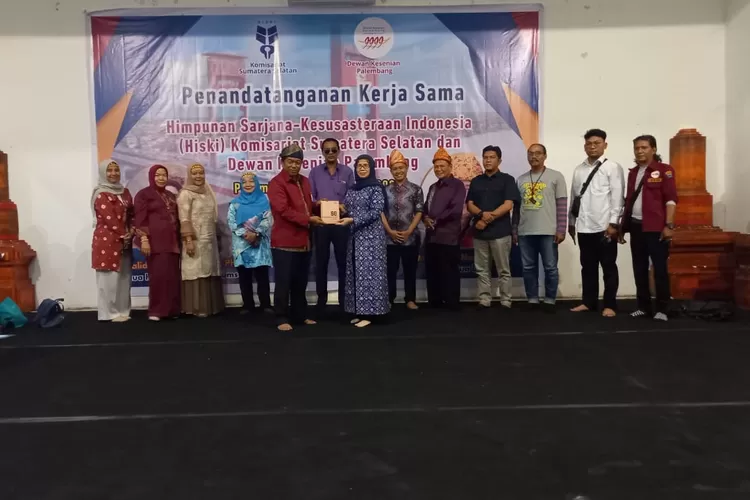 Bahasa &amp; Sastra Menyatukan: HISKI Sumsel dan DKP Palembang Jalin Kolaborasi (doc)