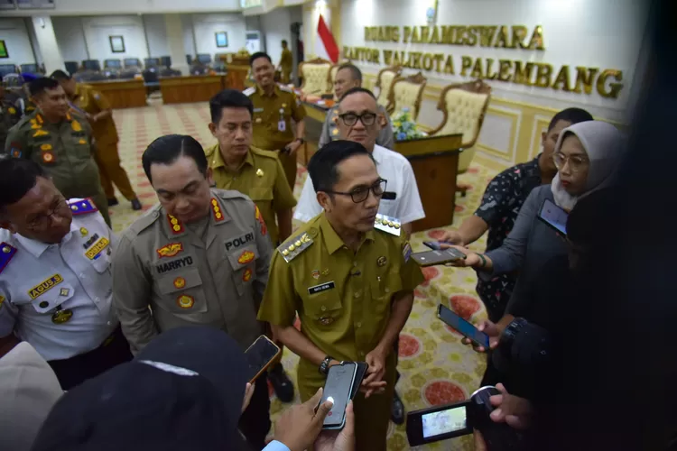 atu Dewa Tegas Atur Kendaraan Berat di Palembang, Revisi Perwali Jadi Solusi (dok)