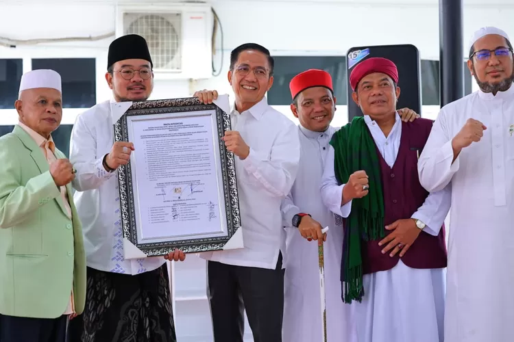 &ldquo;Kalau Kami Melenceng, Luruskan Kami&rdquo; Ratu Dewa&ndash;Prima Salam Gandeng Maspuroh, Samakan Langkah Perkuat Program Umat (dok)