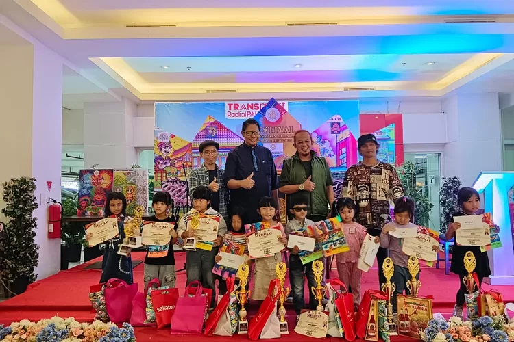 Anak-Anak Berprestasi Ramaikan Lomba Mewarnai dan Pameran Lukisan di Festival Warna dan Budaya Anak Negeri (Dok)