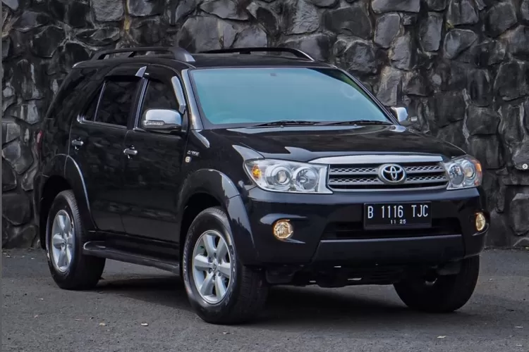 Toyota Fortuner Tipe 4x4 Harganya Terjun Bebas, Jadi Seharga Daihatsu ...