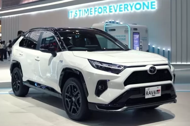 Intip Spek Hingga Fitur Toyota RAV4 PHEV, Jadi Fortuner Versi Mini Yang ...