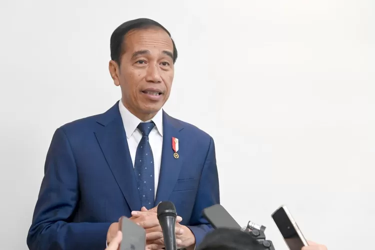 Gibran Jadi Cawapres, Jokowi Respons Isu Dinasti Politik Hingga ...