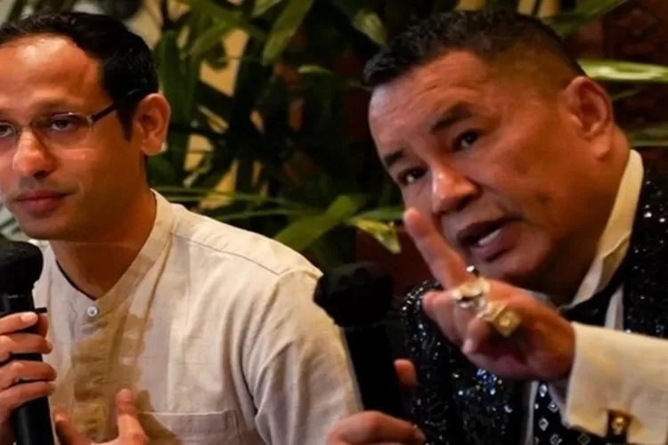 Hotman Paris bela Nadiem Makarim dalam kasus korupsi laptop Chromebook. (HukamaNews.com/ Net)
