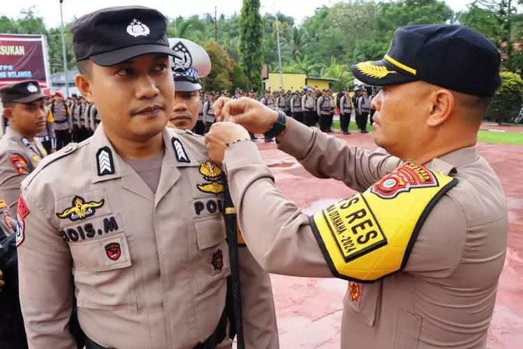 Polres Bone Bolango Gelar Apel Pergeseran Pasukan Pengamanan Tps Pilkada Hulondalo