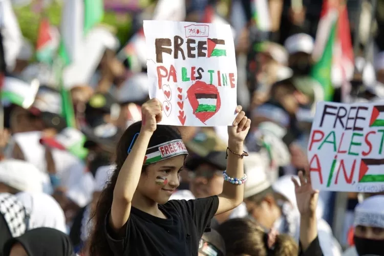 (Ilustrasi) Gadis cilik hadir di bela aksi Palestine di Kedutaan Besar Amerika beberapa waktu lalu - Foto: Henry Lukmanul Hakim