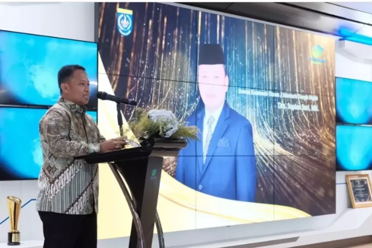 Sekda Depok, Supian Suri saat menghadiri HUT Ke-12 PT Tirta Asasta Depok