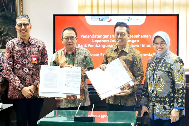 Penandatanganan MoU ini juga disaksikan Direktur Utama Bank Jatim, Busrul Iman dan Direktur Eksekutif LPEI, Riyani Tirtoso