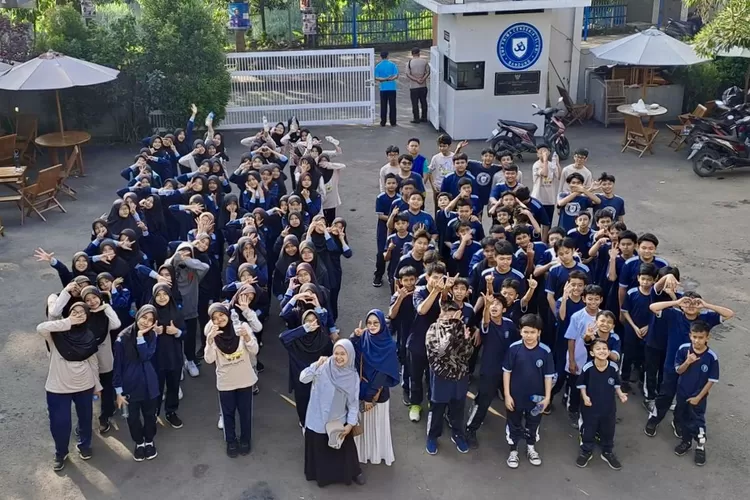 Malam Bina Insani SMP Pirma Cendeki Islami - Foto: Humas PCI