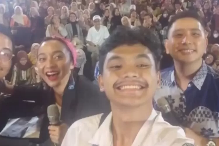 Ahmad Pelajar yang Ikut Cara Desak Anies (Tangkap Layar You Tube )