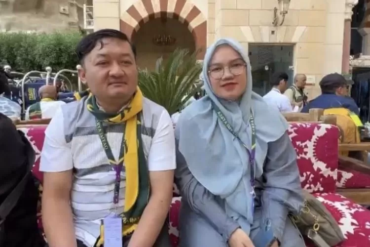 Jemaah Umroh Kaffarah PT. Karya Imtaq Heru Sugianto dan Yeni Maryani yang berasal dari Bokongbuah, Katapang, Bandung 