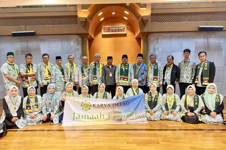 24 jemaah umroh plus Masjidil Al Aqsho Karya Imtaq