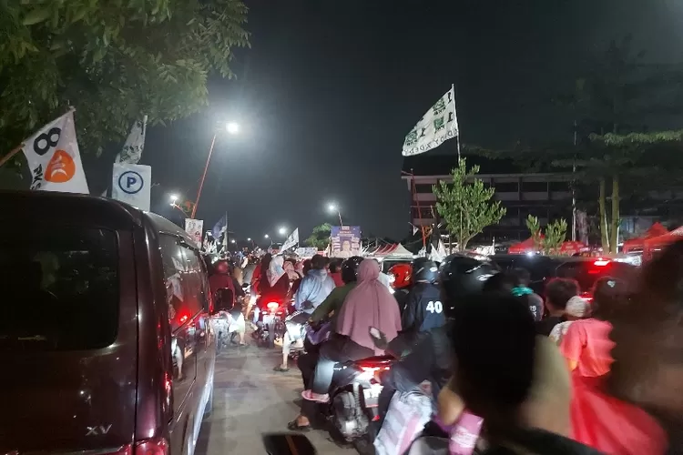 Siruasi Jalan Martadinata Menuju  Stadion JIS