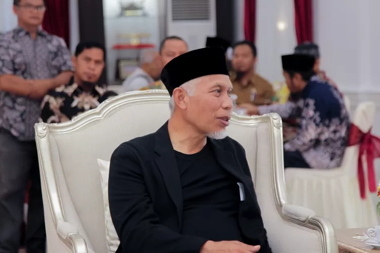 Gubernur Sumatera Barat Mahyeldi Ansharullah - Foto: Henry Lukamnul Hakim