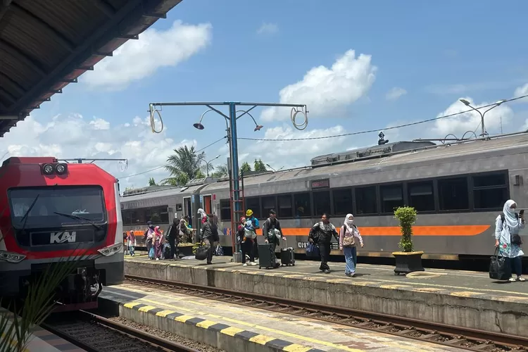 Stasiun KA  Purwokerto 