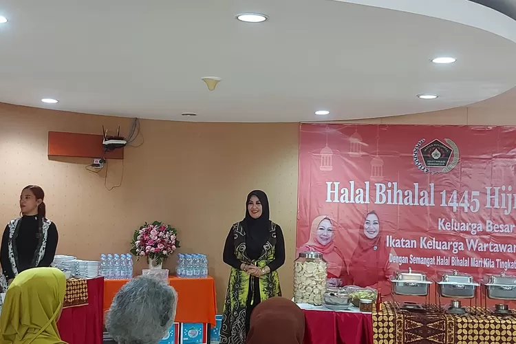 Ketua Umum IKWI Pusat, Andi Dasmawati Ph.D,