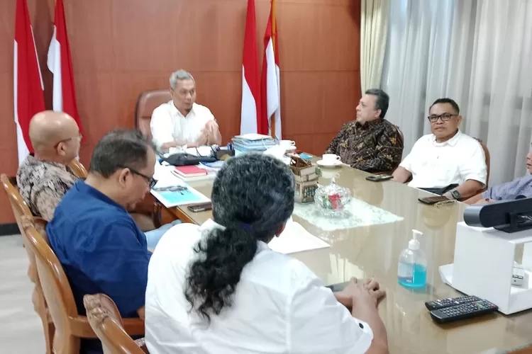 Dirjen IKP Kominfo saat Menerima Kunjungan Satgas Antihoax PWI Pusat