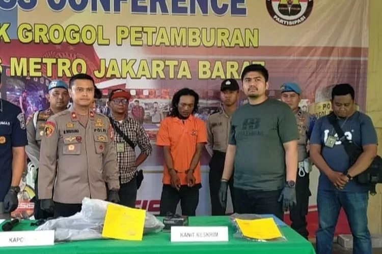 Konferensi Pers Kronologi Terjadinya Kebakaran Rumah di Grogol Petamburan